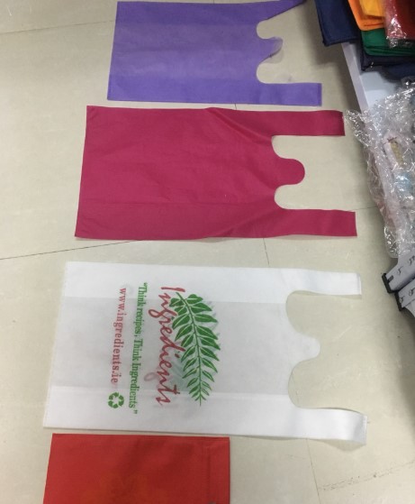 BAG026 80gsm non-woven shopping bag